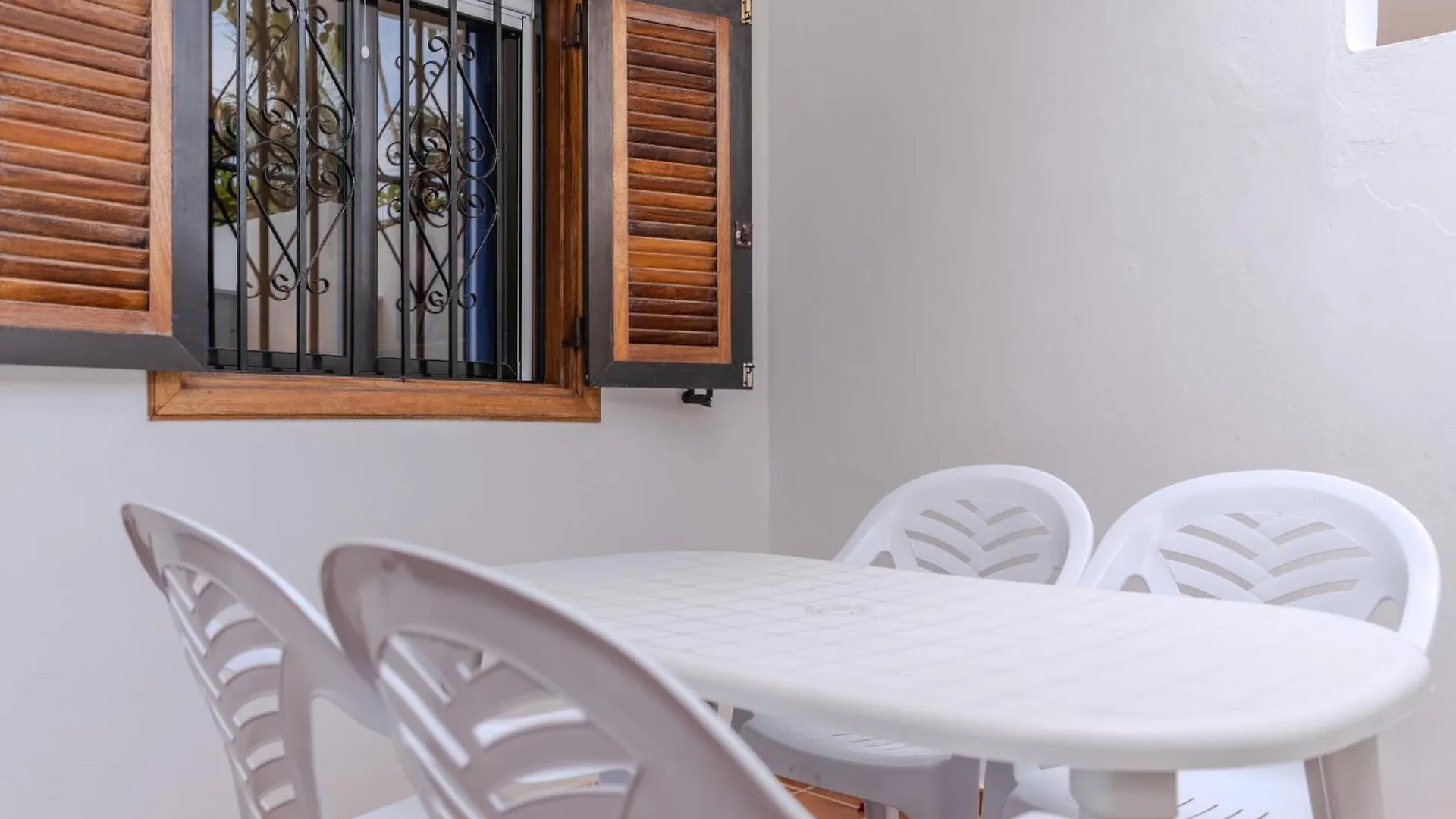 Apartmán Victoria Court 2 Pool Los Cristianos  Španělsko